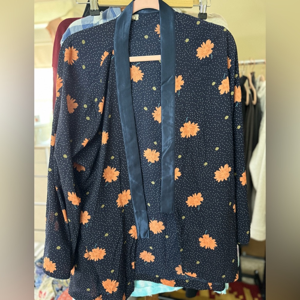 POL Floral “Kimono” with Orange Flowers oversized NEW boutique - Picture 2 of 5